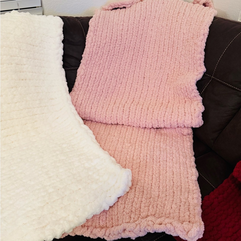Pink and White Chunky Handmade Throw Blankets
